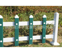 綠化護(hù)欄的新選擇 塑鋼P(yáng)VC護(hù)欄的優(yōu)勢(shì)與應(yīng)用